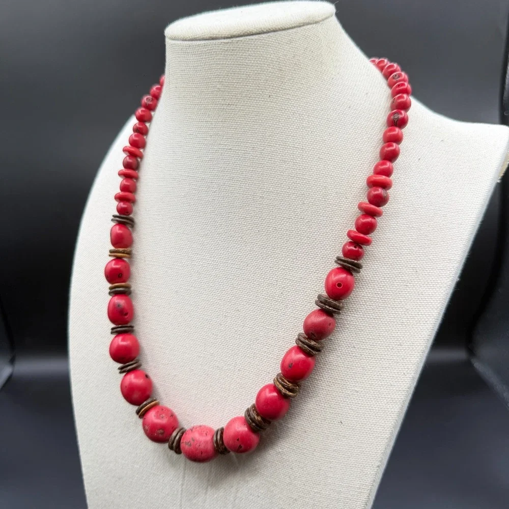 Red Graduated Bead Necklace Coconut Shell Spacers Boho Tribal Statement Jewelry